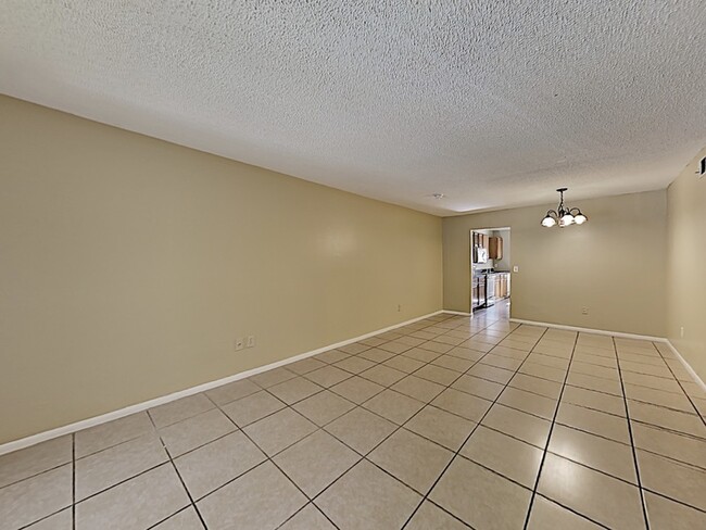 Photo - 220 Cherokee Ct Unidad Apt 113