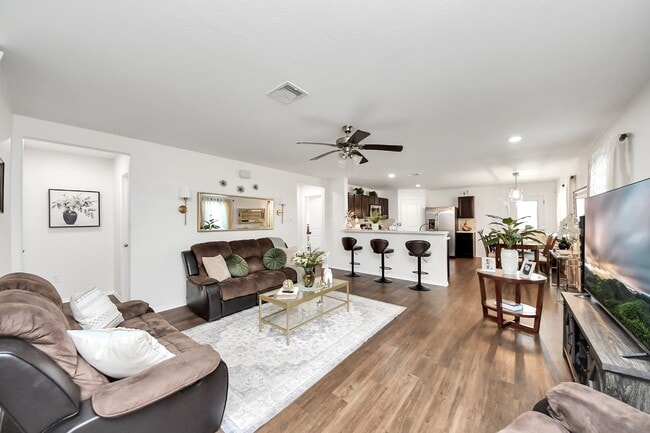 Photo - 15439 Cipres Verde St