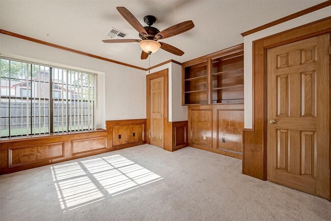 Building Photo - 14818 La Rana Dr