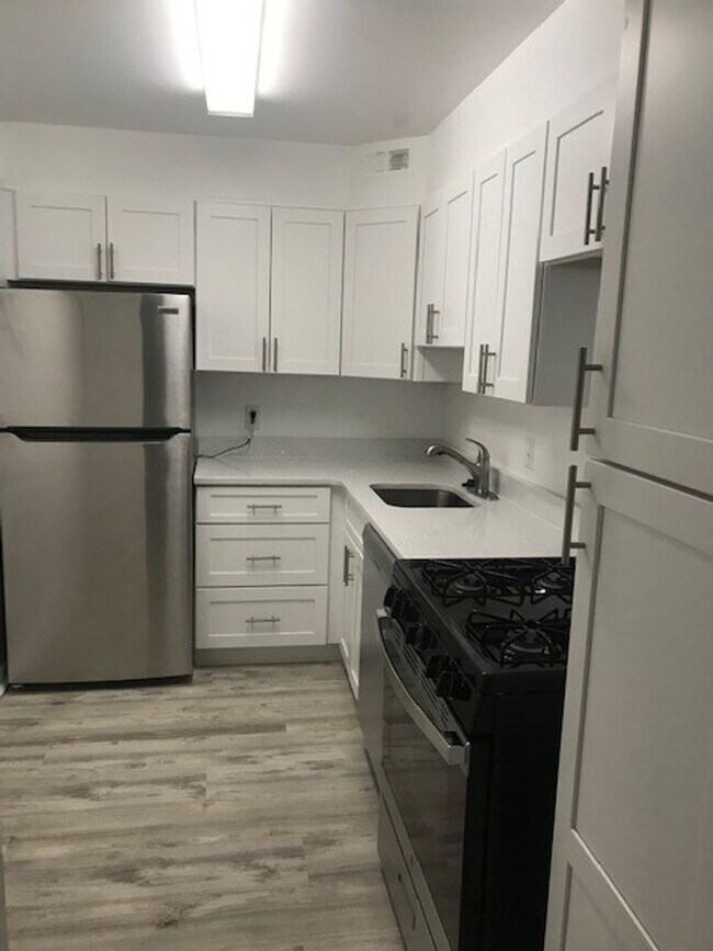 Photo - Renovated 1 Bedroom At The West Spring! UTILITIES AND PARKING INCLUDED!