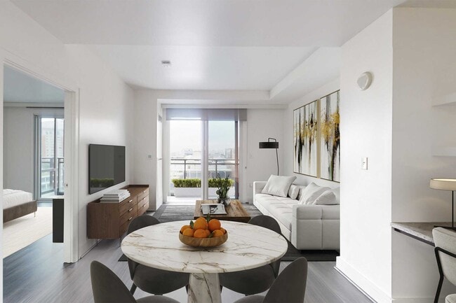 100 Pier 4