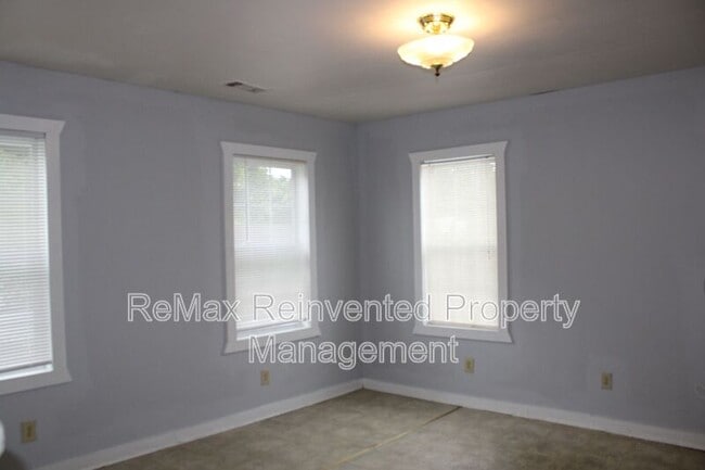 Photo - 537 Watkins St Unit B