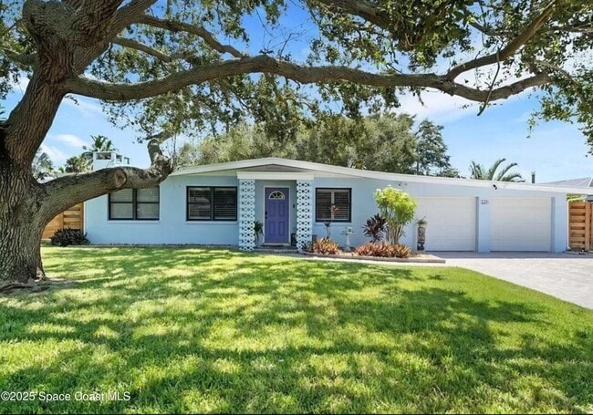 Building Photo - 550 Capri Rd Rental