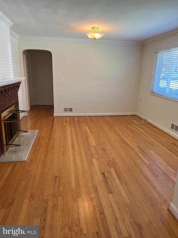 Photo - 2926 1st St N