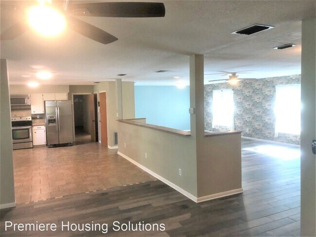 3 br, 2 bath House - 17335 Lake Iola Road - 3 br, 2 bath House - 17335 Lake Iola Road