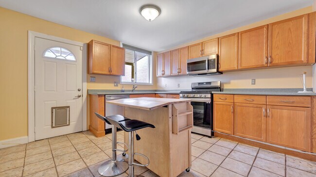 Photo - 752 Park Rd NW Unidad Main