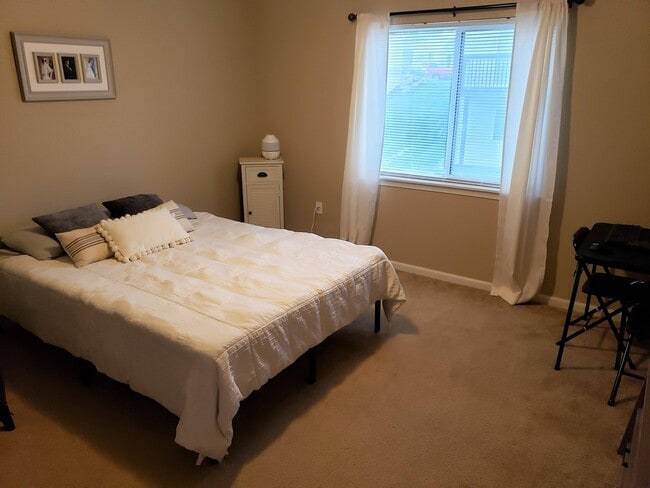 Photo - 3D Tour Available - Beautiful Townhome on West-Side of Manhattan! Available Now!