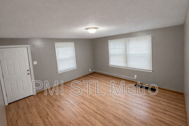 Photo - 7008 Paisley Dr