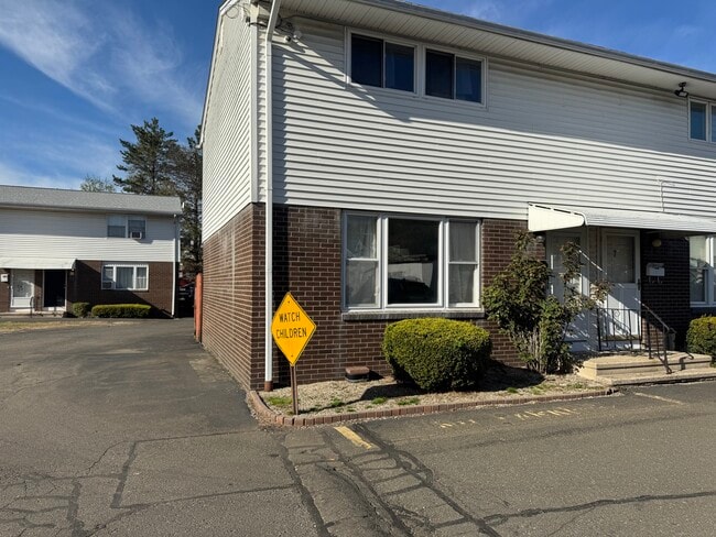 Photo - 466 Middletown Ave Unit 8