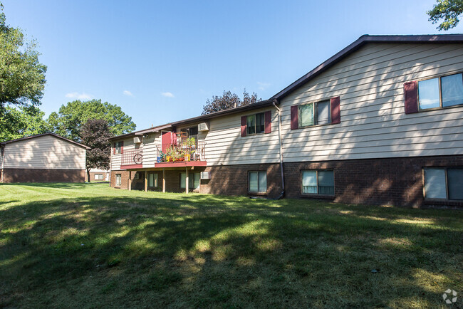 Building Photo - Dunbar Woods Apartments