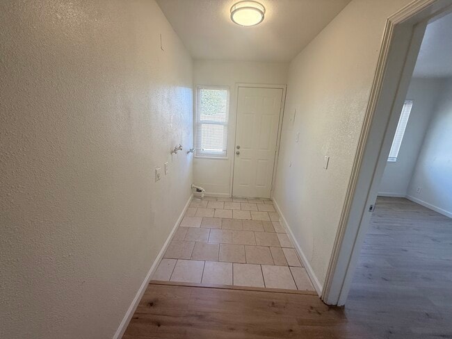 Photo - 4710 Cutting Cir