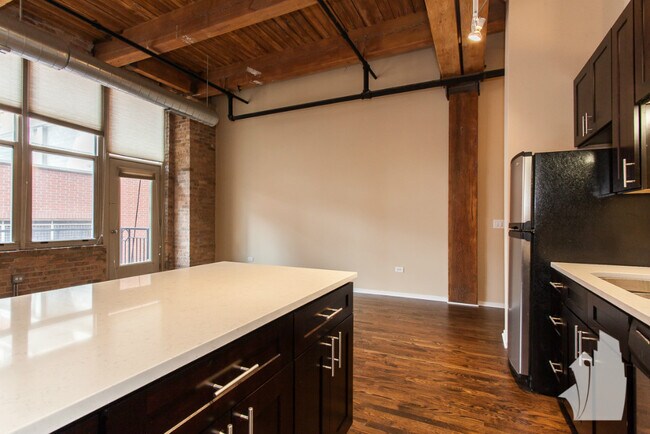 Photo - 1500 W Monroe St Unit 315