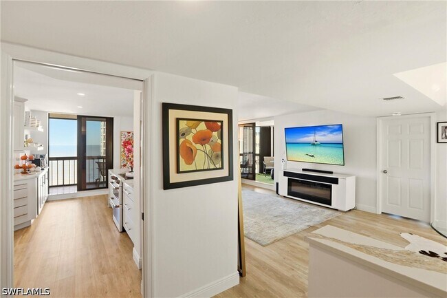 Photo - 4551 Gulf Shore Blvd N Unidad 1500
