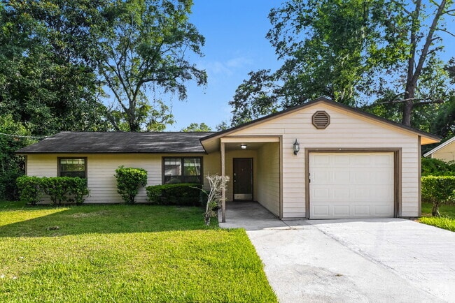 Building Photo - 7279 Sharbeth Dr S Rental