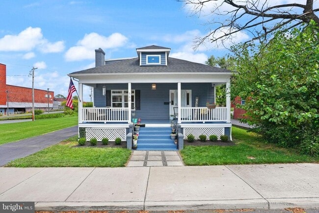 Photo - 580 N Braddock St