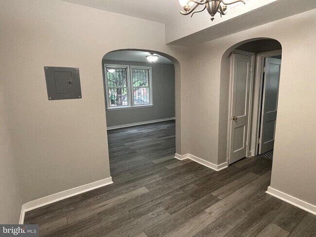 Photo - 600 I St NE Unit 1