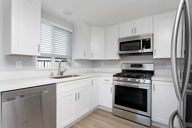 Photo - Vista Terrace Apartments