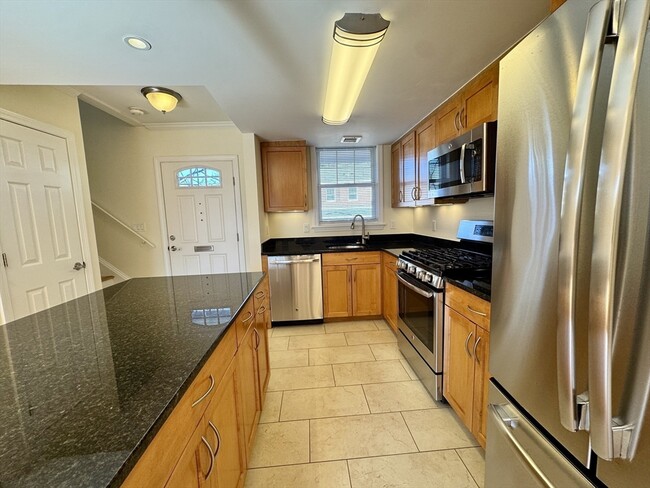 Building Photo - 509 VFW Parkway Rental