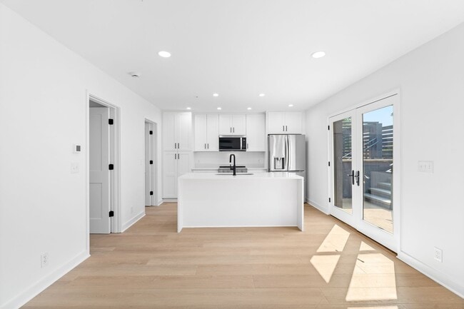 1411 Chesapeake St Unit 1411-D