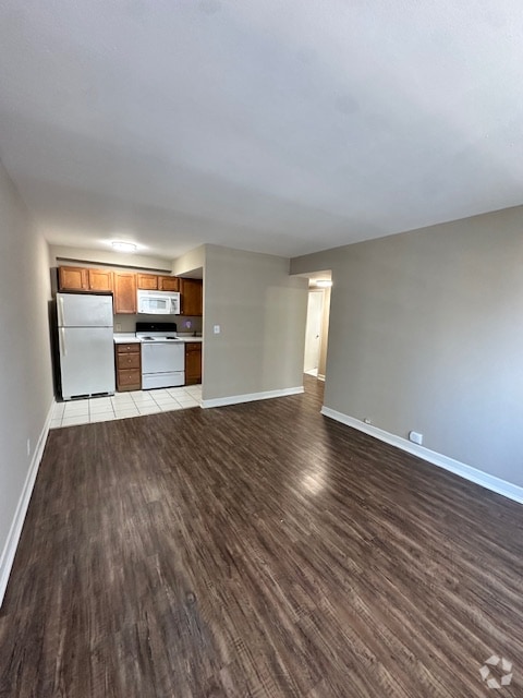 Building Photo - 1646 N Prospect Ave Rental