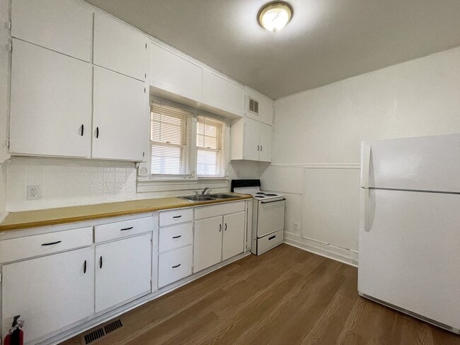 Photo - 619 N Washington St Unit 619 N Washington