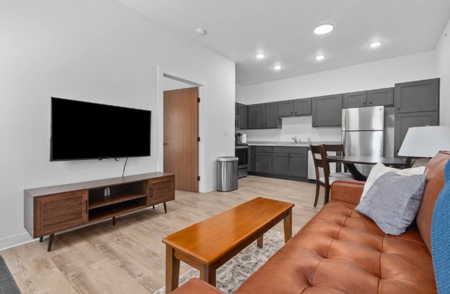 Photo - 1360 American Dr