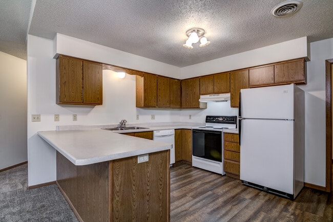 Photo - 13127 39th Ave N