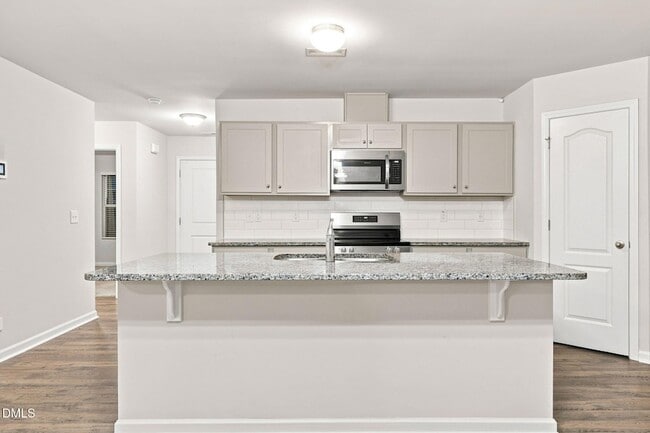 195 Bracknell Ln