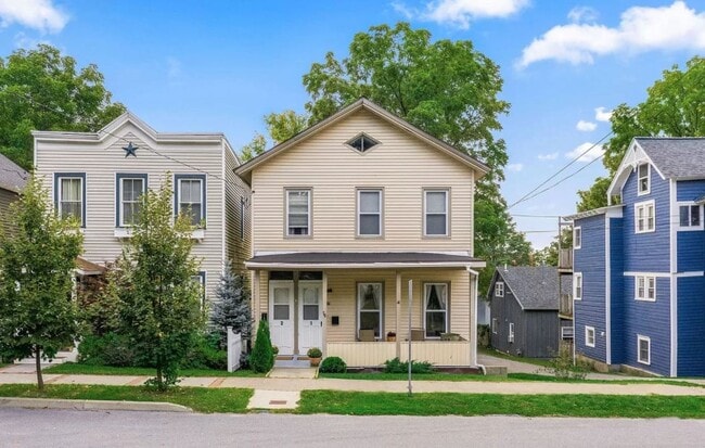 Photo - 78 Catherine St Unit 2