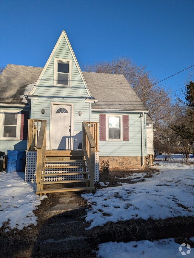 Building Photo - Single family in Norwich Rental