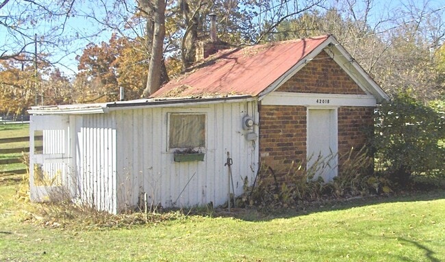 Building Photo - 1 Bedroom 1 Bath Duplex Rental