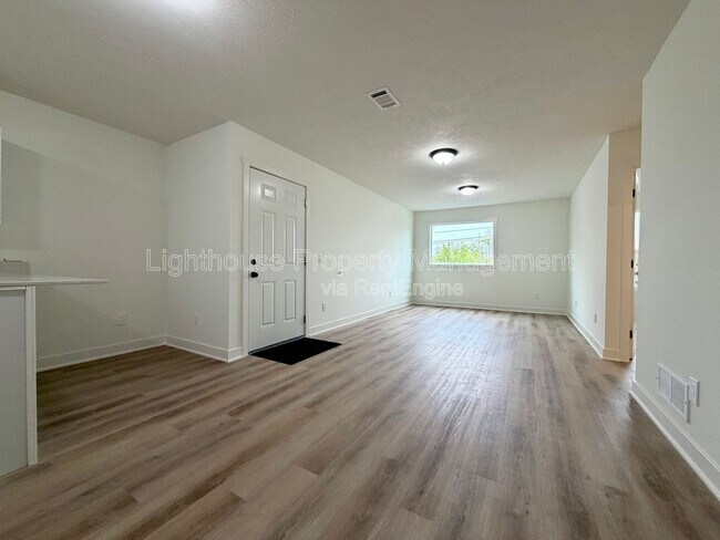 Photo - 310 Allen Ave