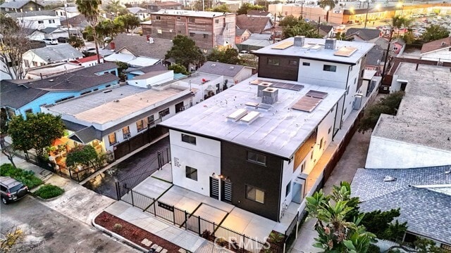 Photo - 2013 8th Ave