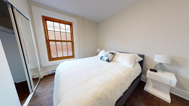 Photo - 4560 Sainte-Catherine