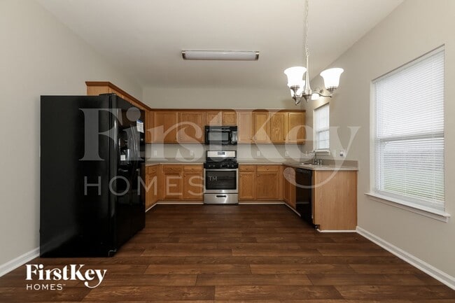 Photo - 321 Holton Dr