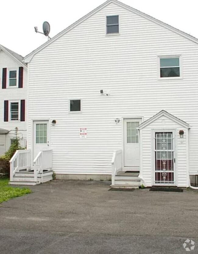 Building Photo - 61 Tracey St Rental