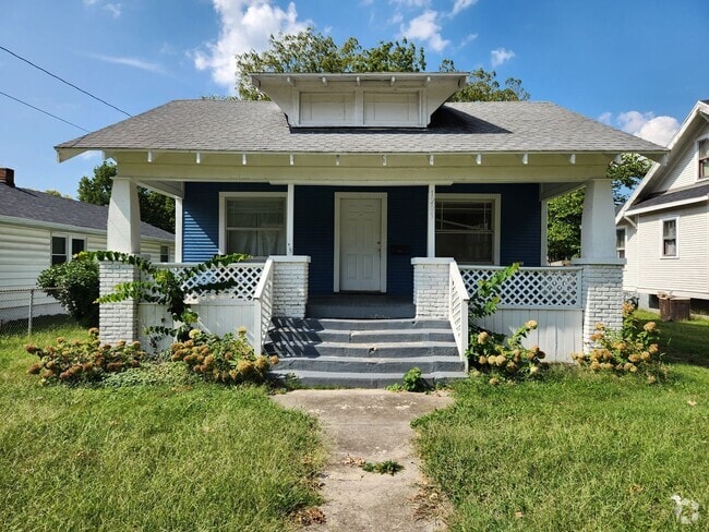 Building Photo - !! Spacious 2-Bedroom, 1-Bathroom Home AVA...
