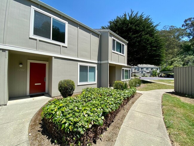 Newly Renovated Condo with NEW KITCHEN! - ... - Newly Renovated Condo with NEW KITCHEN! - ...