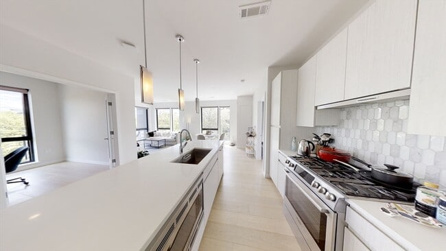 Photo - 45 W 3rd St Unit 329