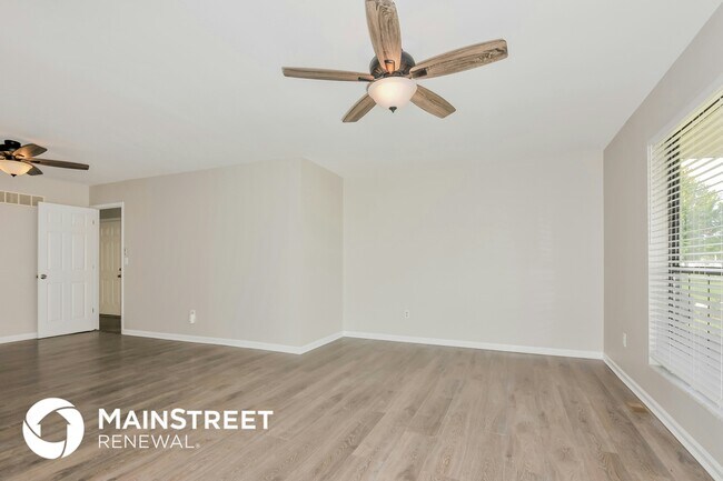 Photo - 632 Westwoods Rd