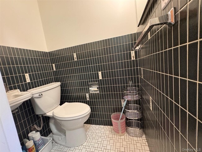 147-49 28th Ave