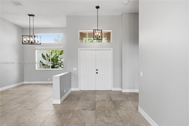 Photo - 849 Crestview Cir