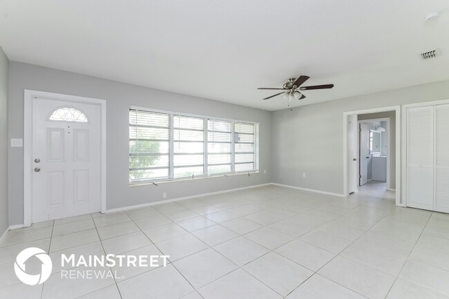 Photo - 1805 16th Ave Dr W