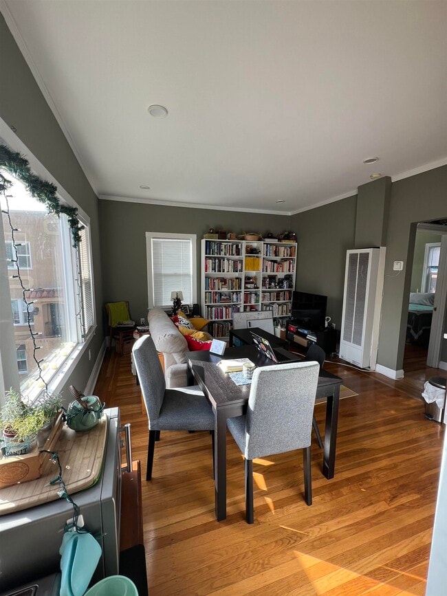 Photo - 1528 Milvia St