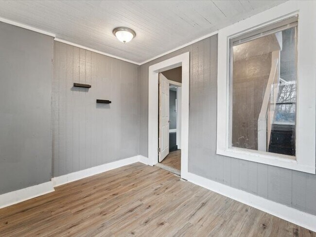 Photo - 4002 Ardmore Ave