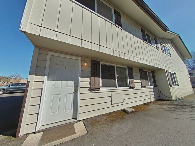 Photo - 2 Bedroom Apartment ~ North Corvallis Unit 965 NW Hobart #1