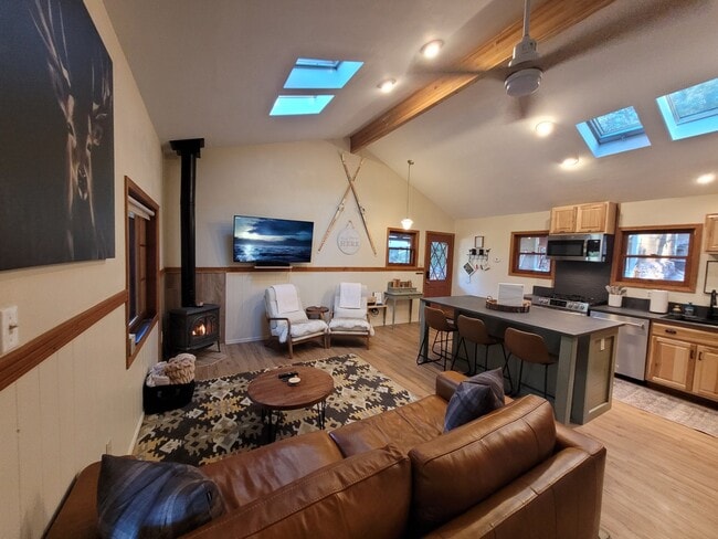 Photo - 627 Buenagua Rd