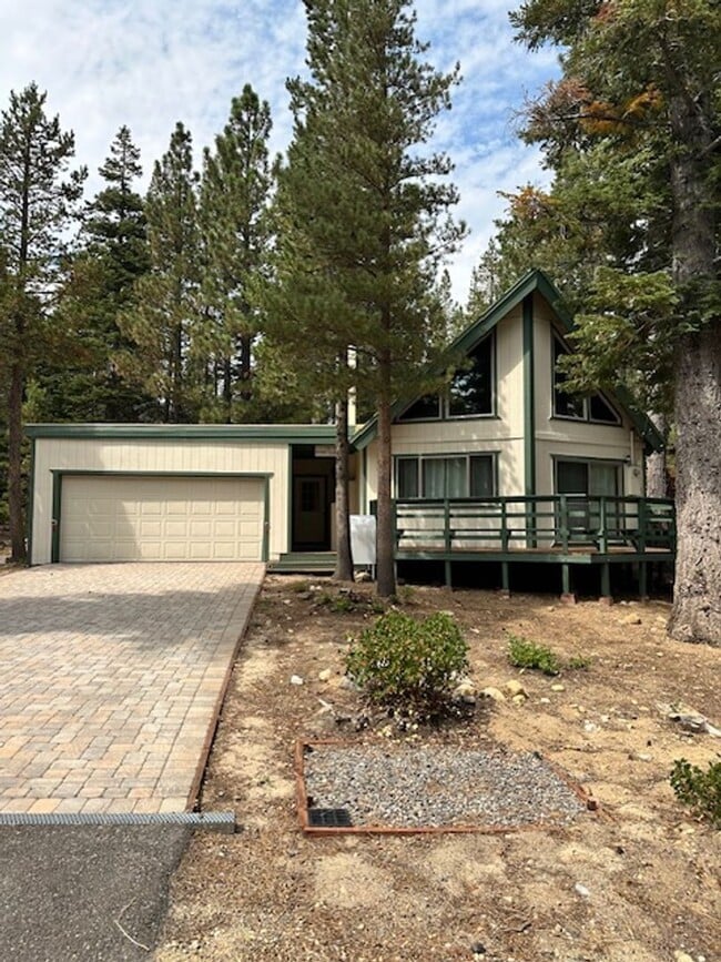 Building Photo - Cute single family 3Bd home available for ...