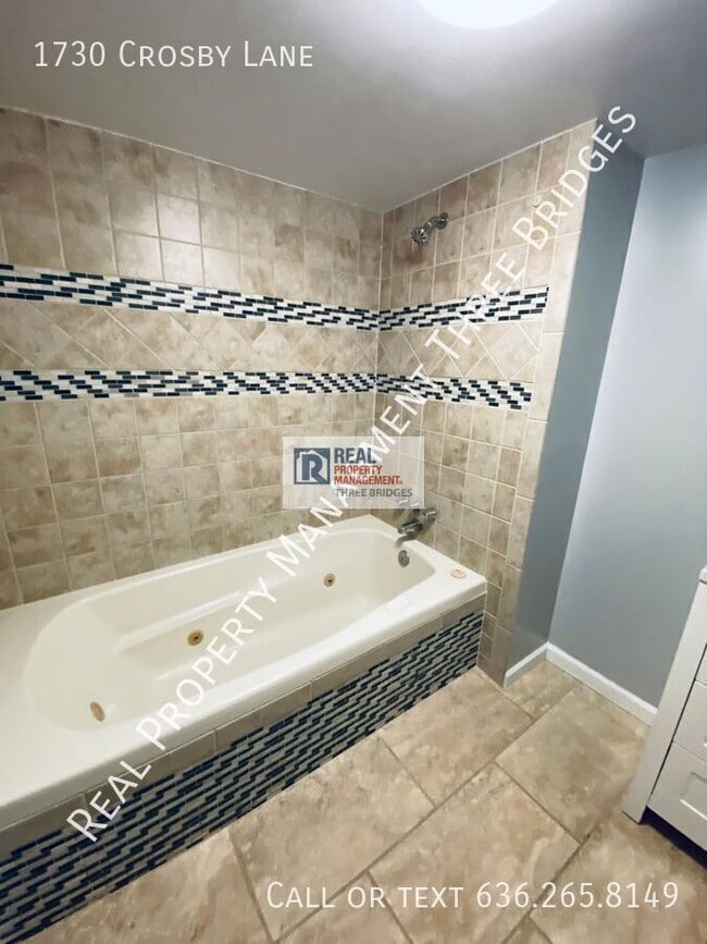 Photo - 1730 Crosby Ln