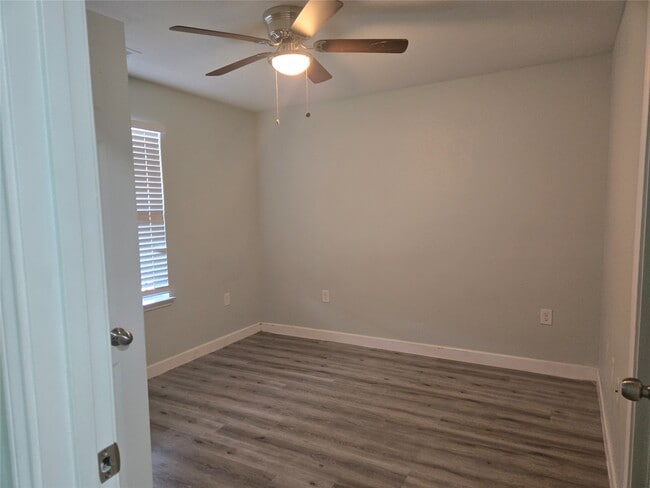 22061 Russell Dr Unit 10
